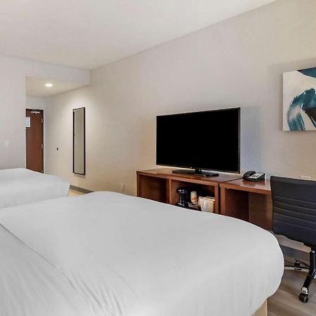 Comfort Inn & Suites Bennett Strasburg エクステリア 写真