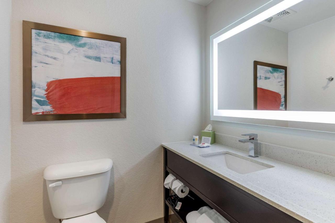 Comfort Inn & Suites Bennett Strasburg エクステリア 写真